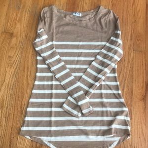 Old Navy tee